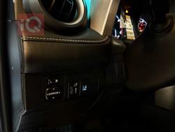 تۆیۆتا ڕاڤ 4